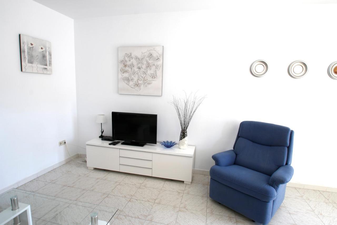 Casa Rosales 5 Apartment กัมบริลส์ ภายนอก รูปภาพ